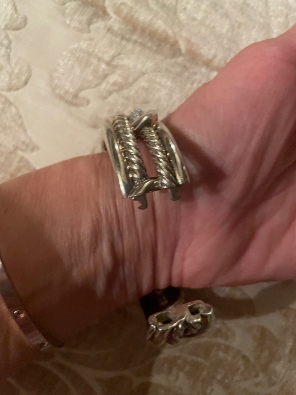 David Yurman Silver metal Pave diamond beautiful Cable bracelet - Picture 9 of 10